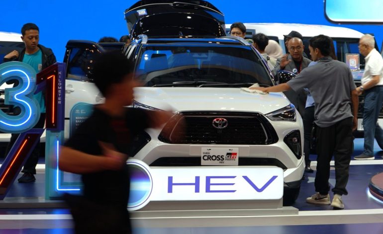 Toyota Yaris Cross Hybrid 2025, Harga Terbaru, Efisiensi Tinggi, dan Fitur Modern