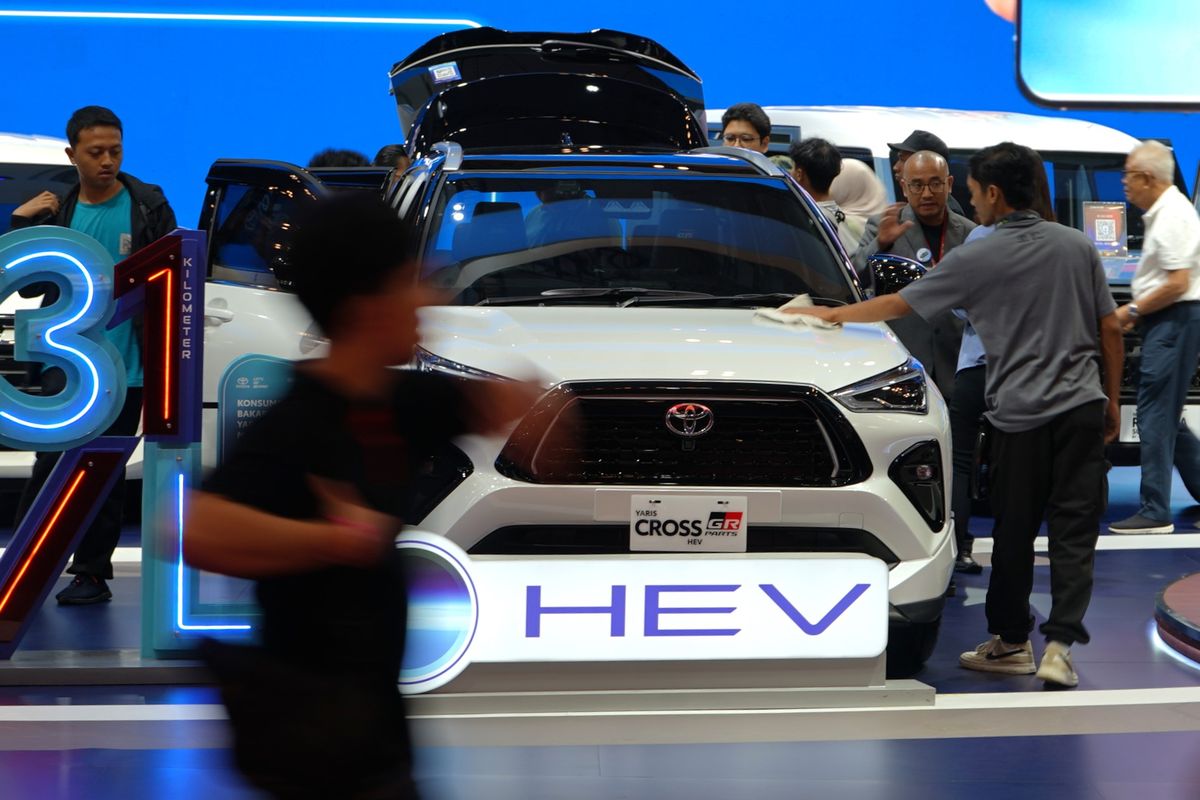 Toyota Yaris Cross Hybrid 2025, Harga Terbaru, Efisiensi Tinggi, dan Fitur Modern