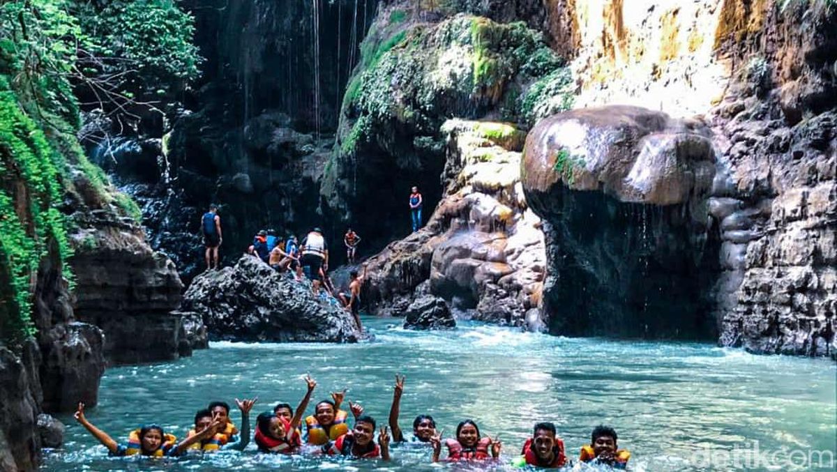 4 Destinasi Wisata Di Bandung Terpopuler 2025